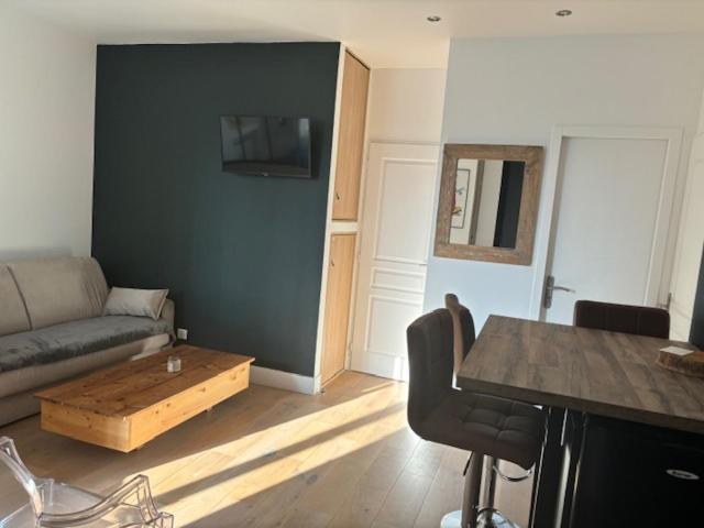Studio Totalement Renove En Plein Centre-Ville Devant La Prefecture De Lyon Exteriör bild